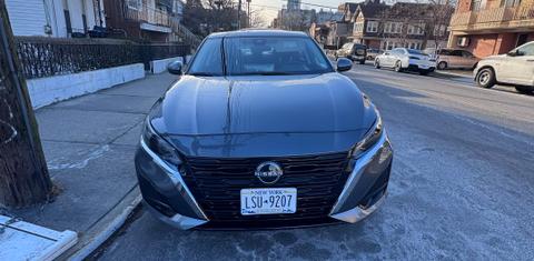 Nissan Altima 2025