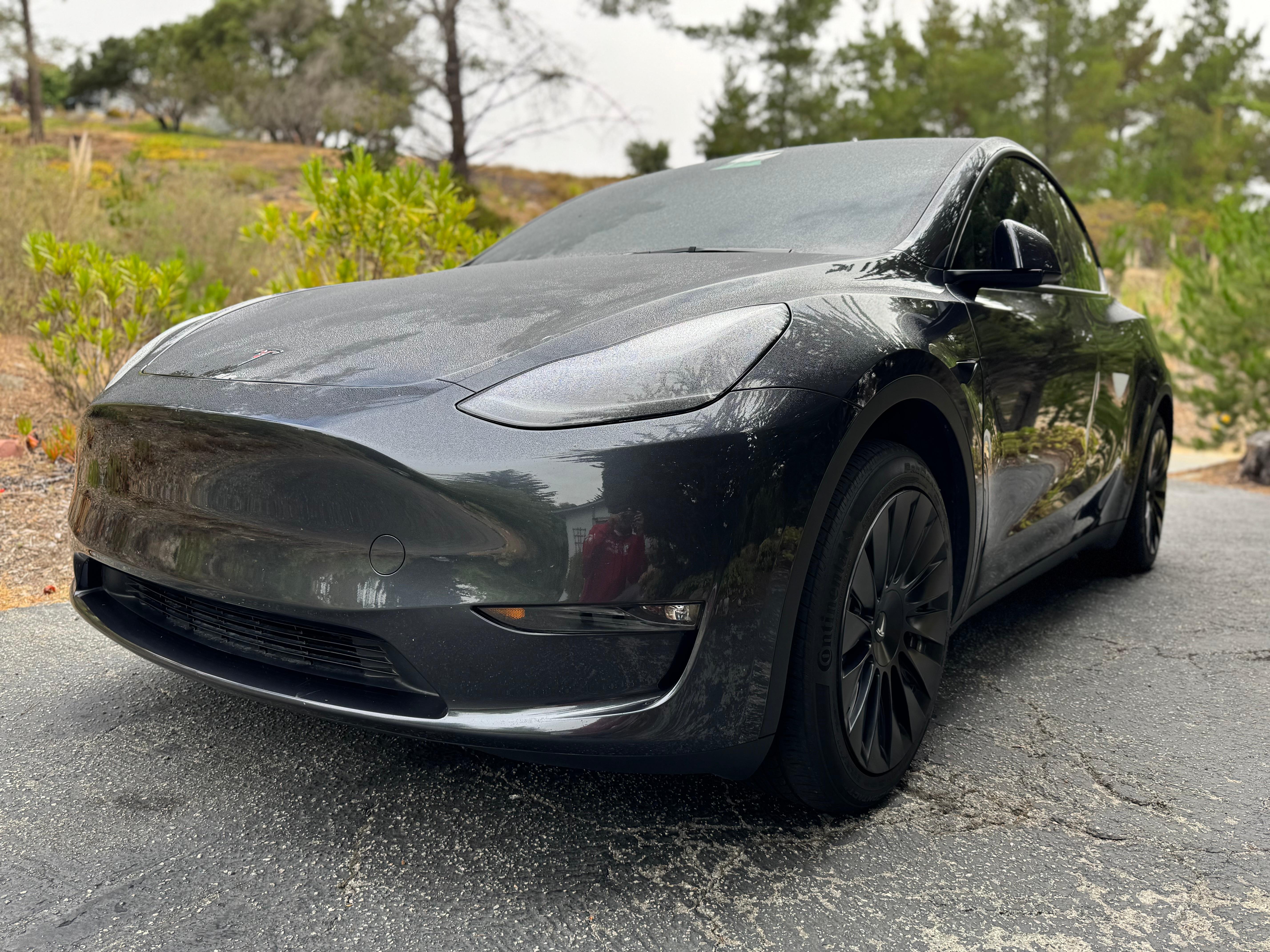 Tesla Model Y 2024 in Monterey, CA