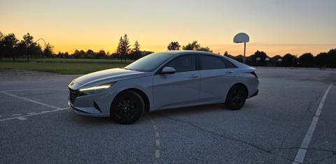 Hyundai Elantra 2023