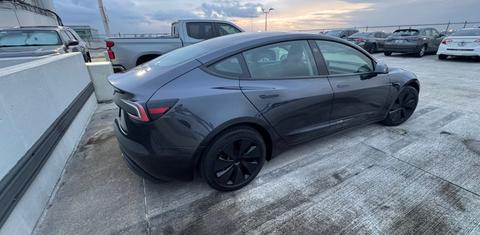 Tesla Model 3 2025