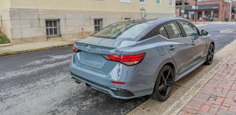 Nissan Sentra 2024