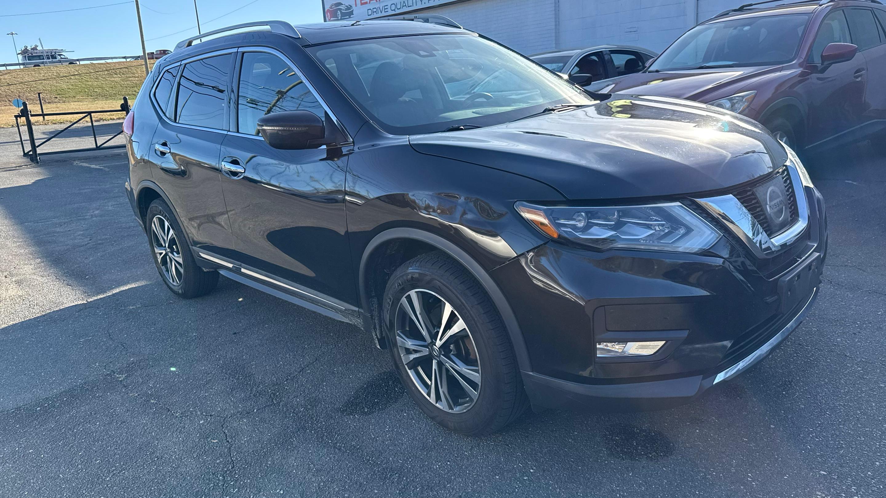 Nissan Rogue 2017 in 