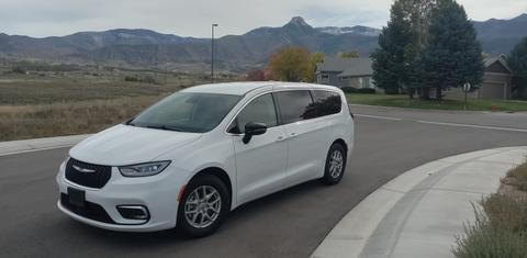 Chrysler Pacifica 2024