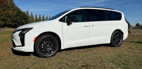 Chrysler Pacifica 2026