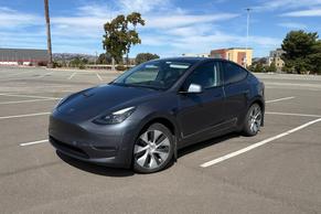 Tesla Model Y 2023 in San Leandro