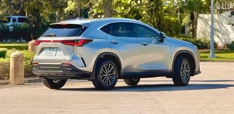 Lexus NX 2025