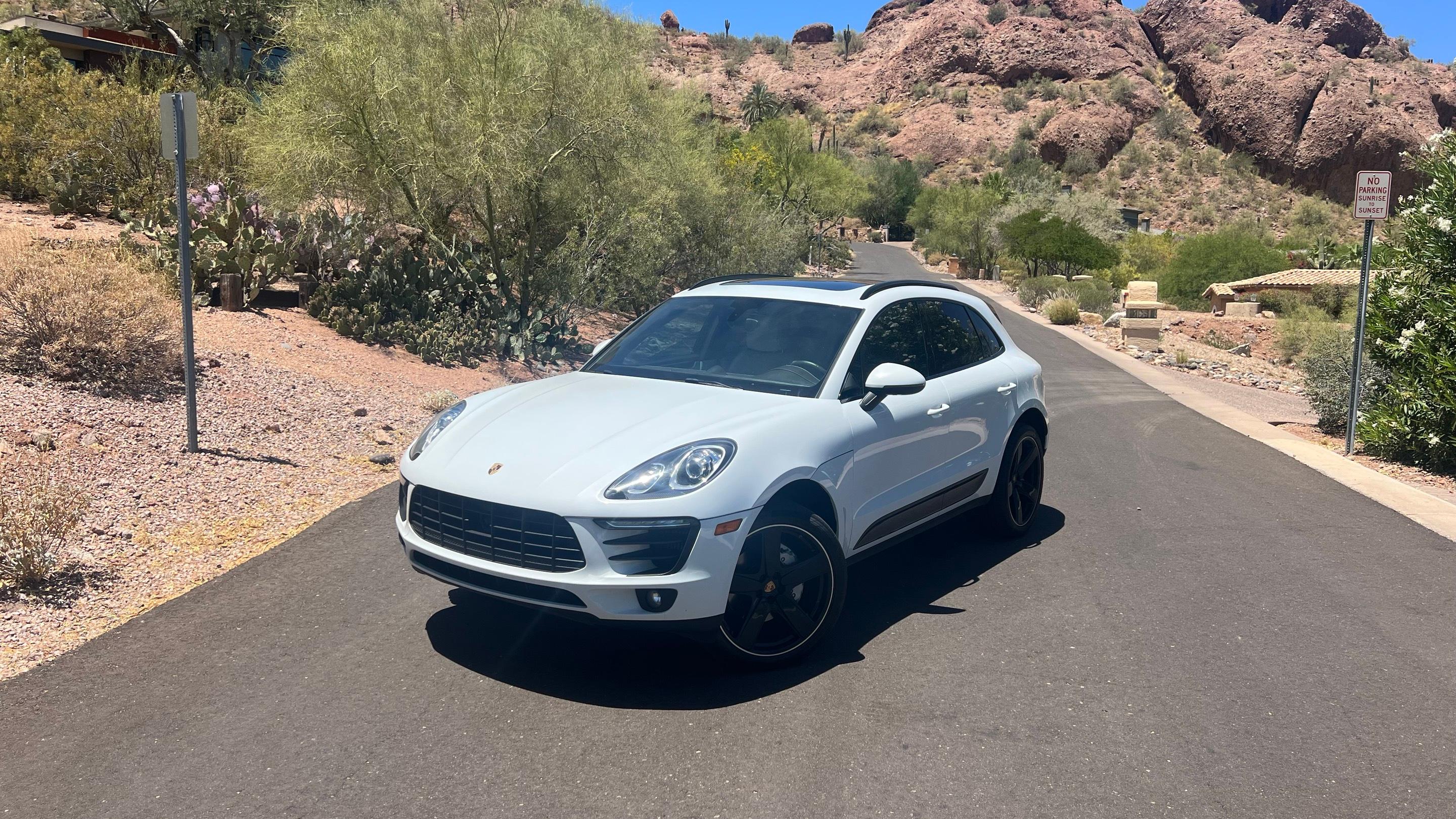 Porsche Macan 2016 in Phoenix, AZ