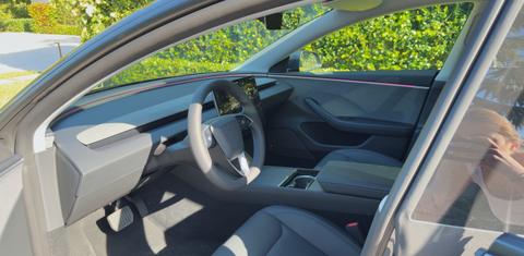 Tesla Model 3 2025