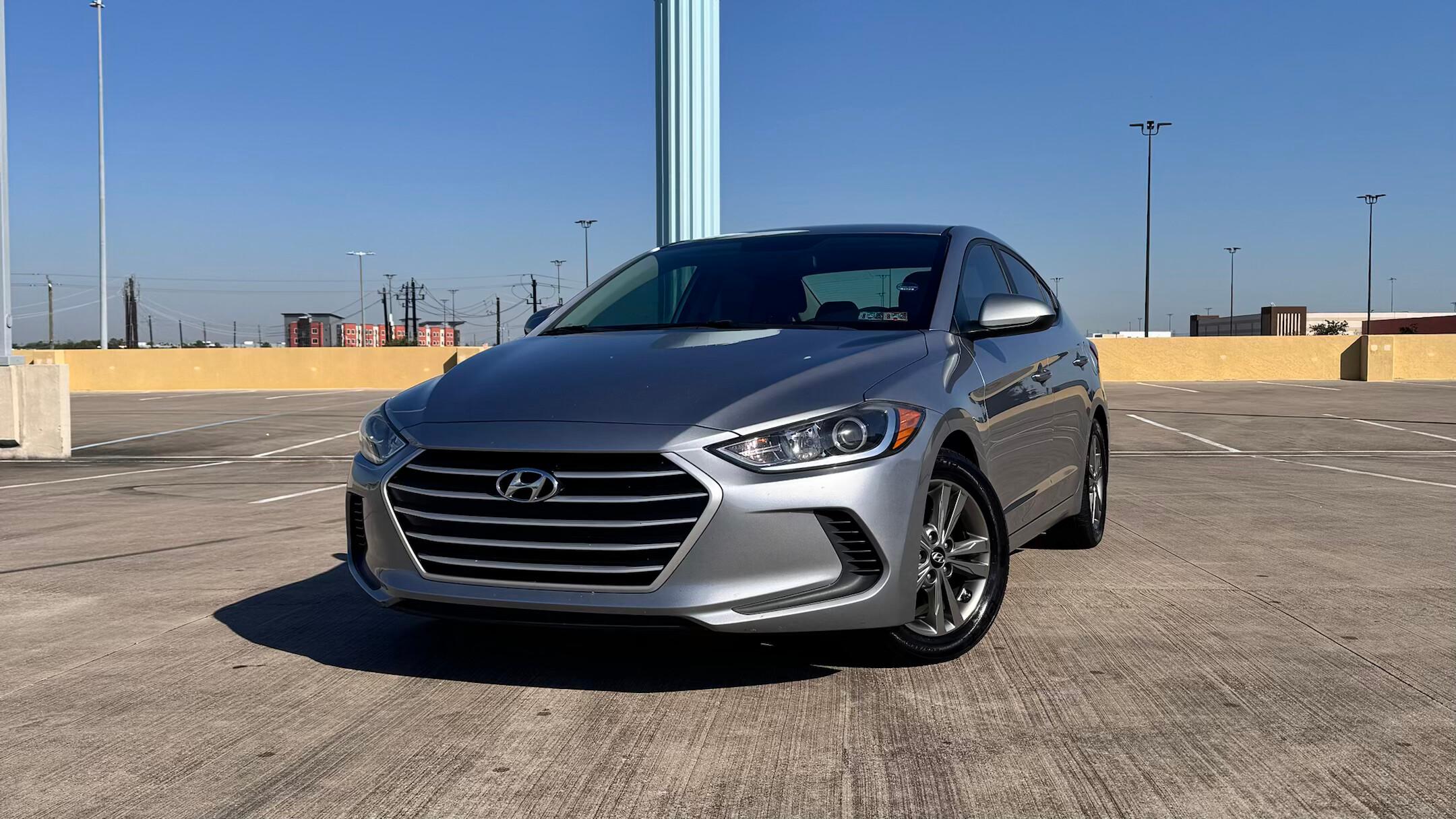 Hyundai Elantra 2017 in Webster, TX