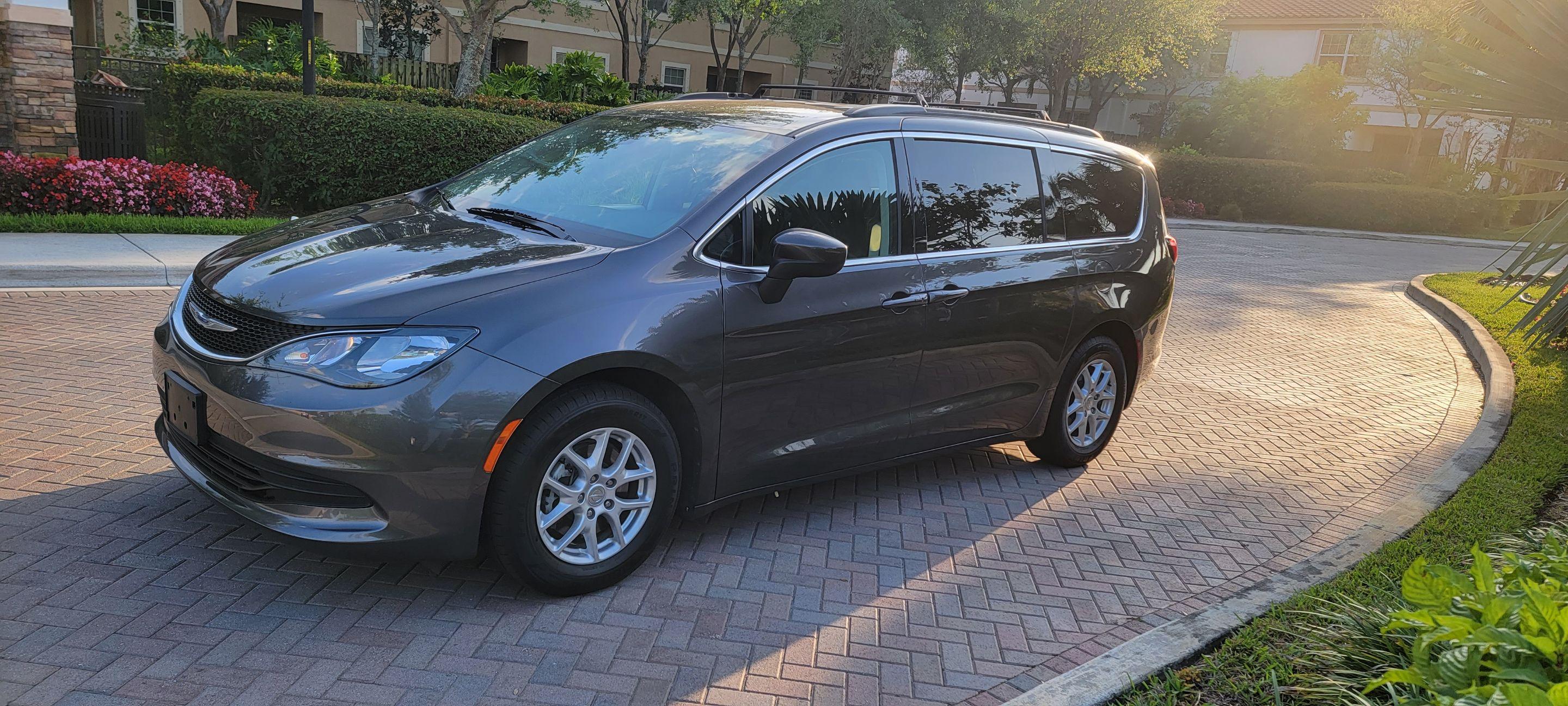 Chrysler Voyager 2020 in West Palm Beach, FL