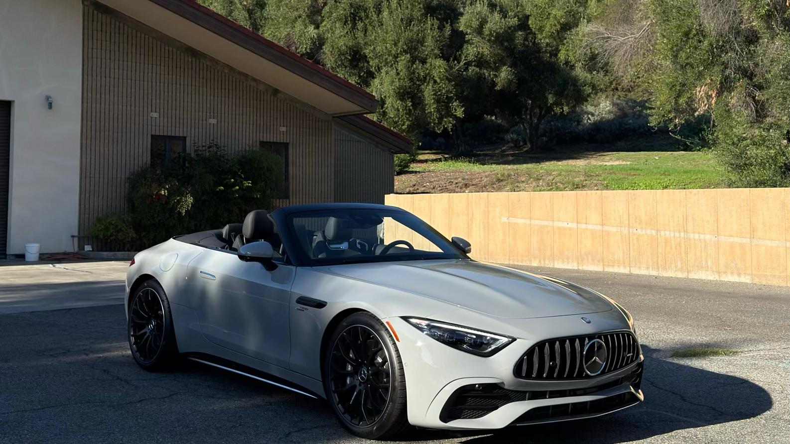 Mercedes-Benz SL-Class 2025 in Glendale, CA