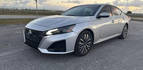 Nissan Altima 2023