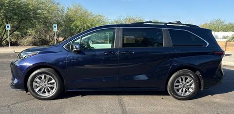 Toyota Sienna 2025