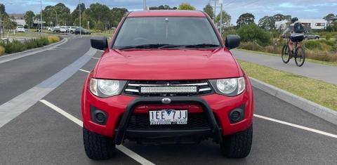Mitsubishi TRITON 2014