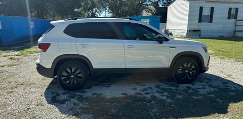 Volkswagen Taos 2024