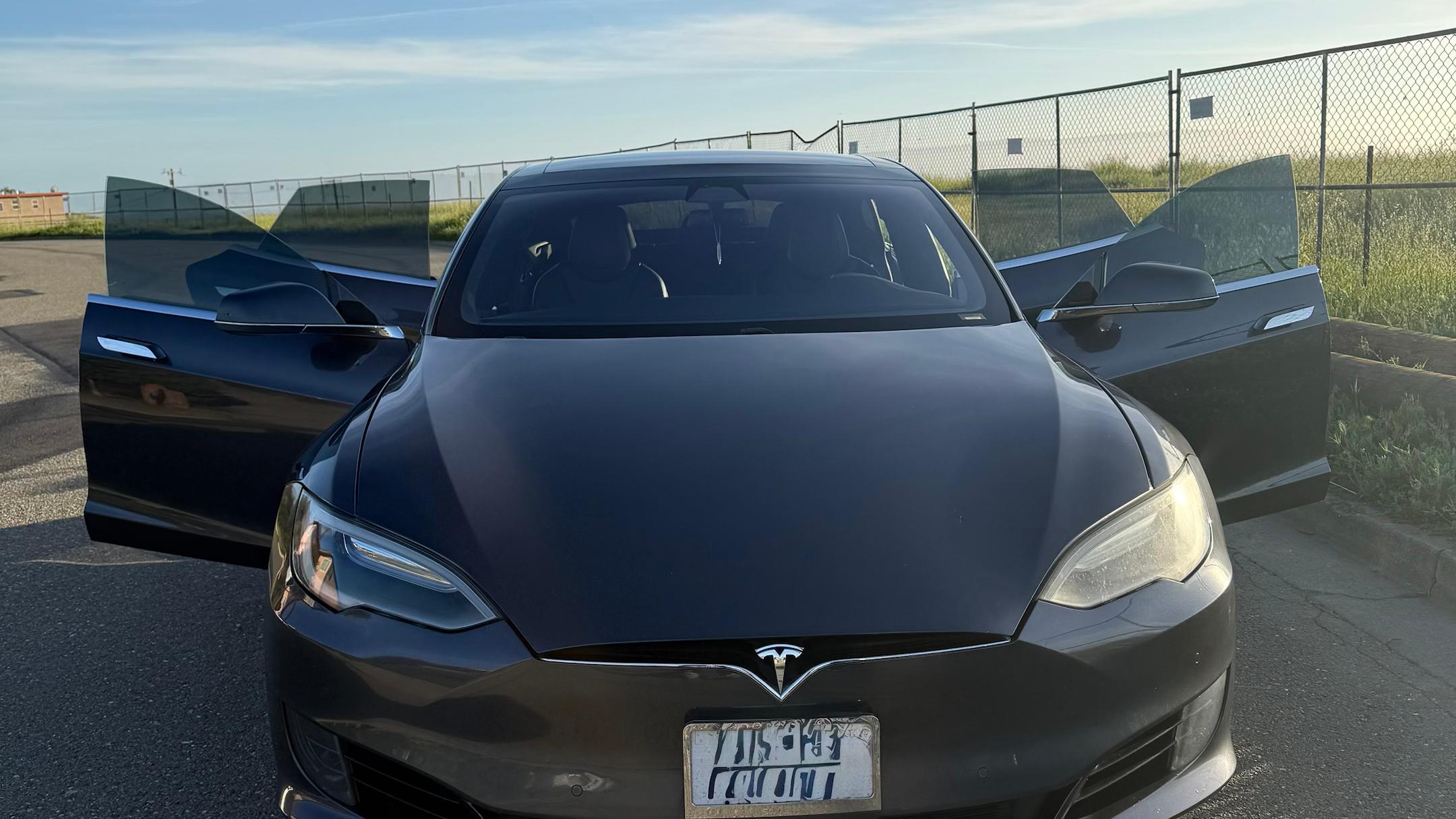 Tesla Model S 2017 in 