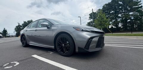 Toyota Camry Hybrid 2025
