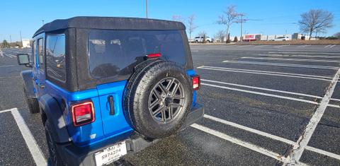 Jeep Wrangler 2024