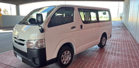 Toyota HIACE 2020