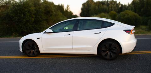 Tesla Model 3 2025