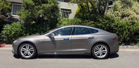 Tesla Model S 2016