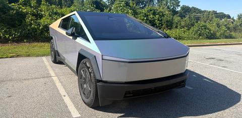 Tesla Cybertruck 2026