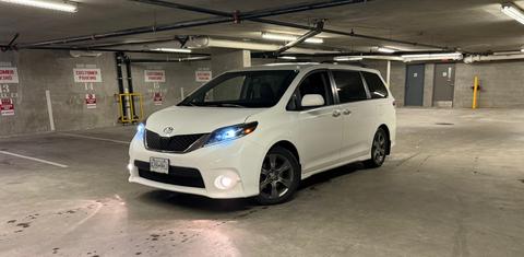 Toyota Sienna 2015