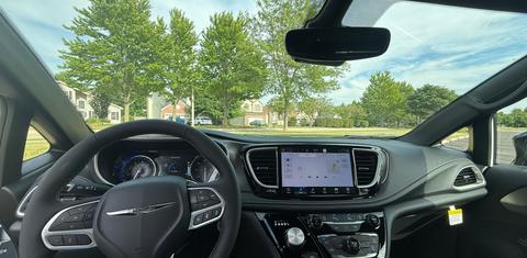 Chrysler Pacifica 2026