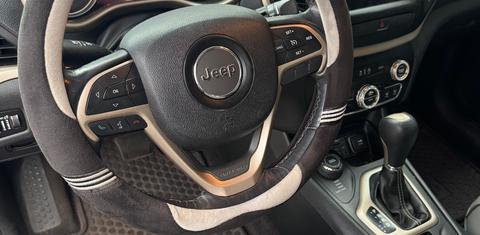 Jeep Cherokee 2015