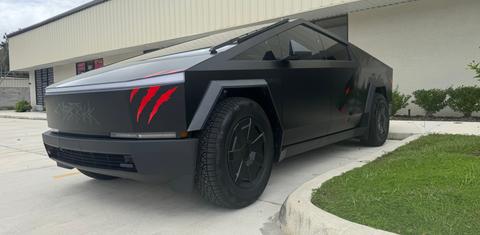 Tesla Cybertruck 2025
