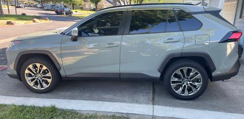 Toyota RAV4 2021
