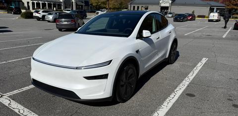 Tesla Model Y 2026