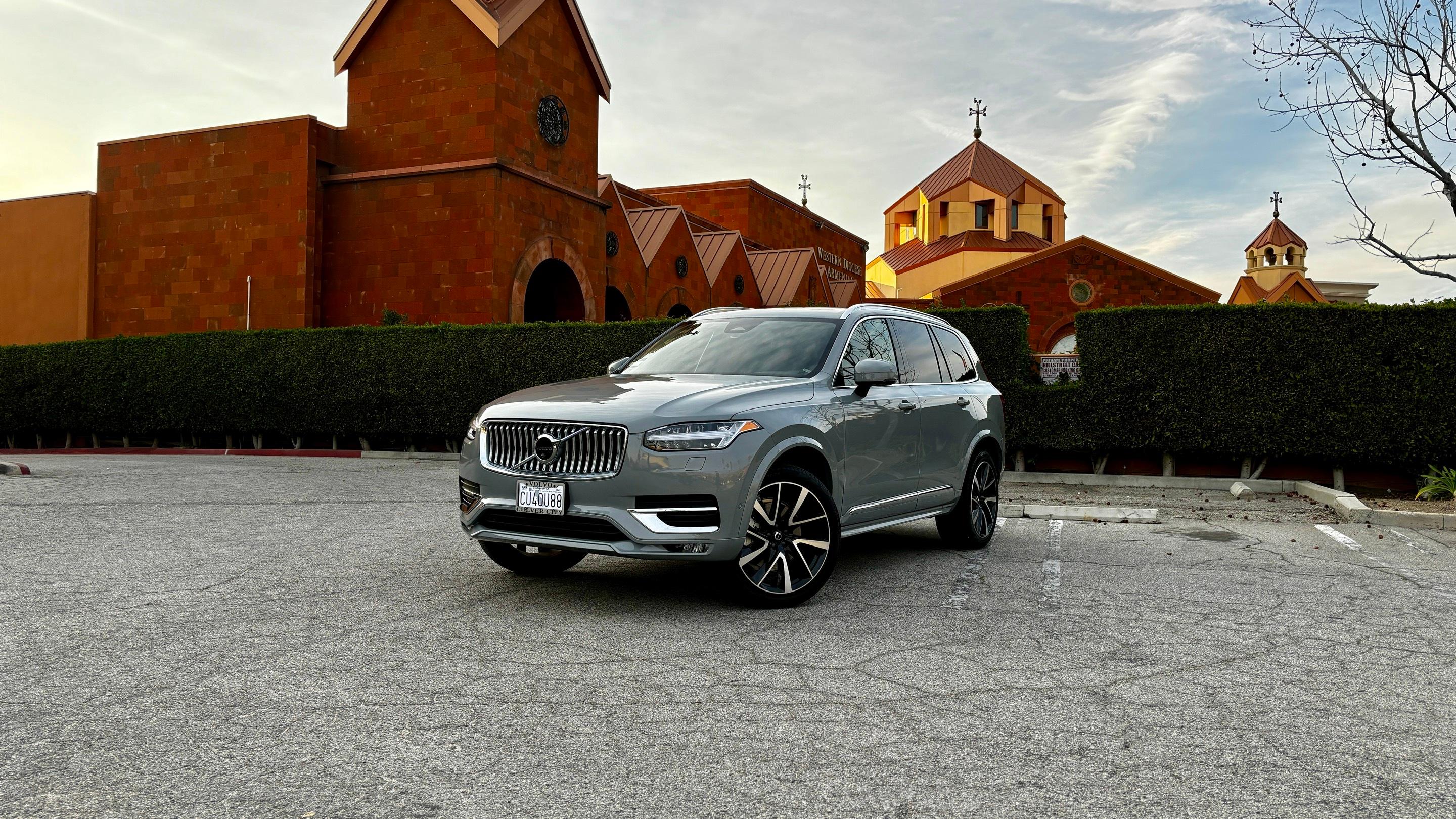 Volvo XC90 2024 in Burbank, CA