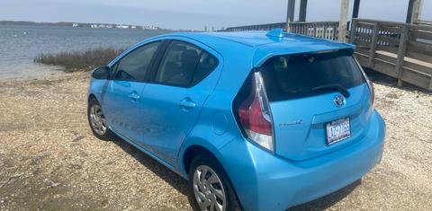 Toyota Prius c 2015