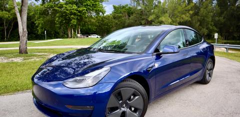 Tesla Model 3 2022