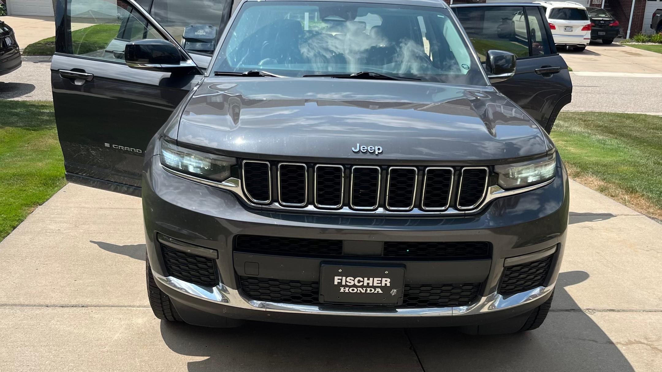 Jeep Grand Cherokee L 2021 in Detroit, MI