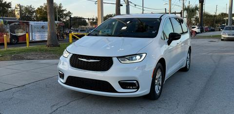 Chrysler Pacifica 2024