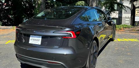Tesla Model 3 2024