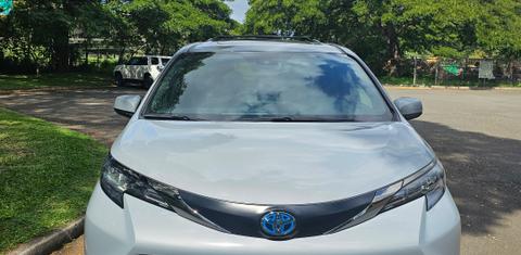 Toyota Sienna 2024