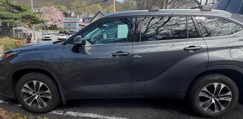Toyota Highlander 2021
