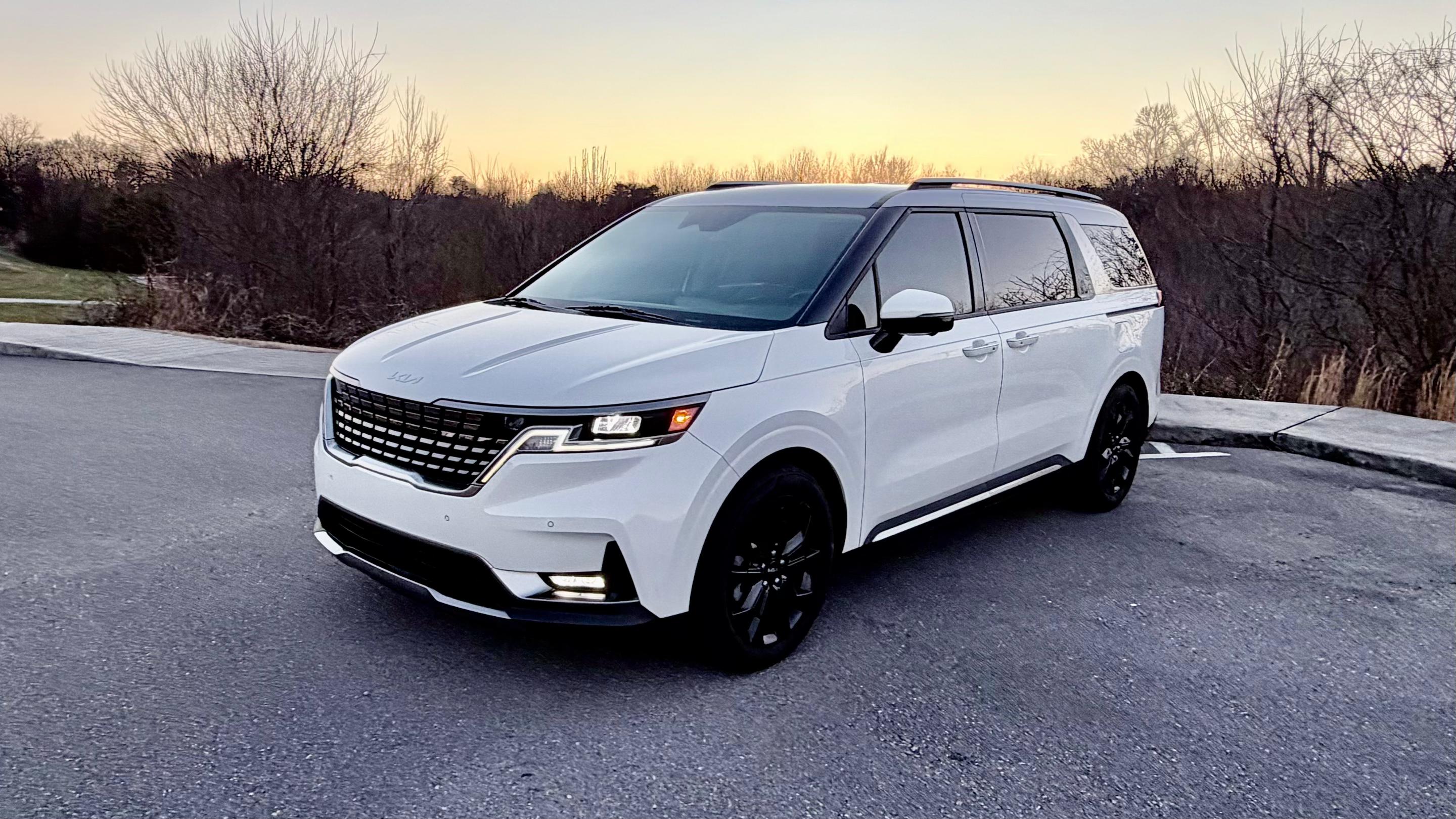 Kia Carnival 2023 in Alcoa, TN