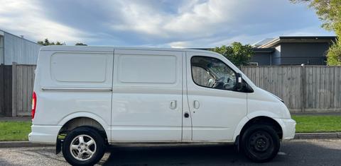 LDV V80 2015