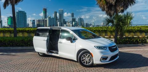 Chrysler Pacifica 2026