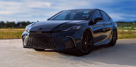 Toyota Camry Hybrid 2025