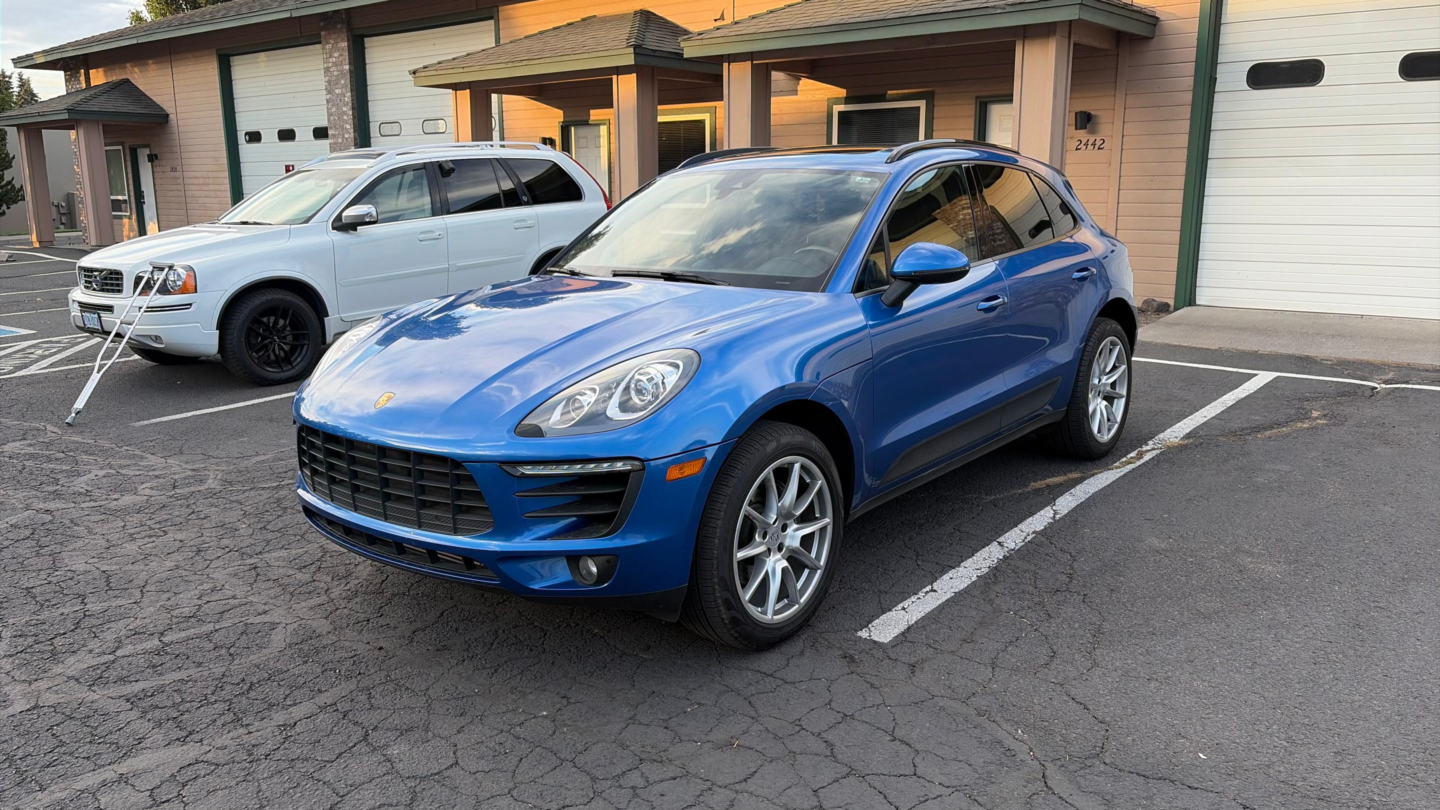 Porsche Macan 2018 in Bend, OR
