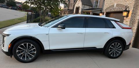 Cadillac LYRIQ 2024