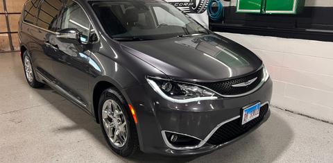 Chrysler Pacifica 2017