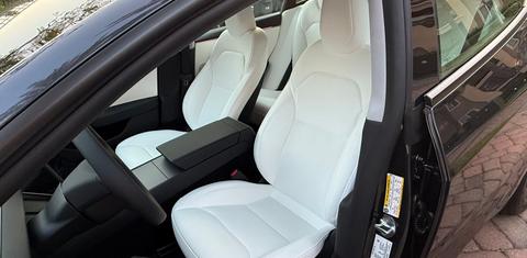 Tesla Model 3 2025