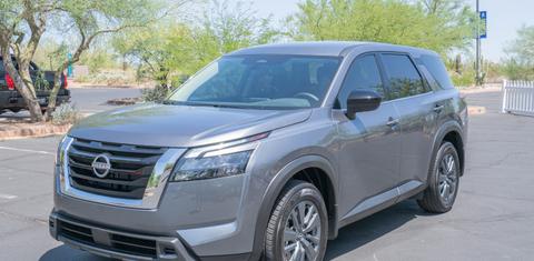 Nissan Pathfinder 2024