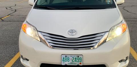 Toyota Sienna 2013
